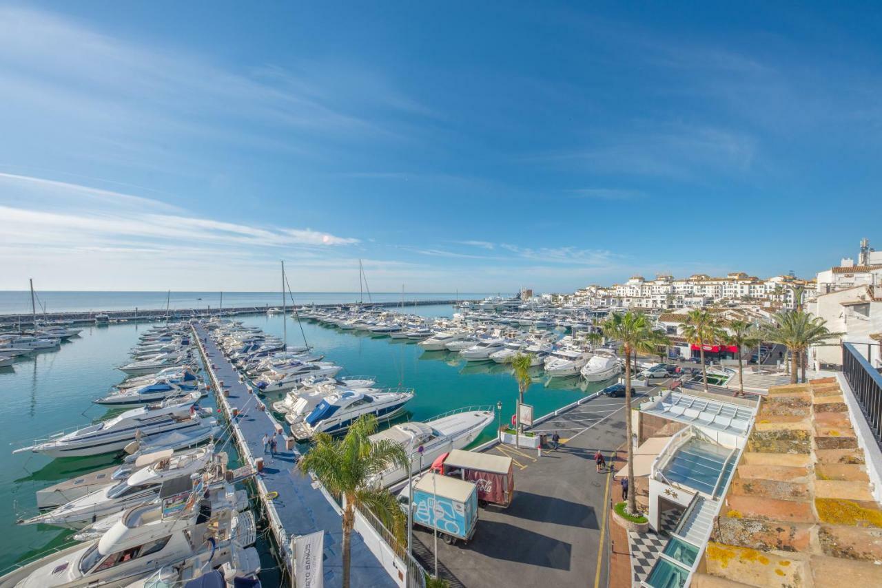 マルベーリャPenthouse In Puerto Banusアパートメント エクステリア 写真