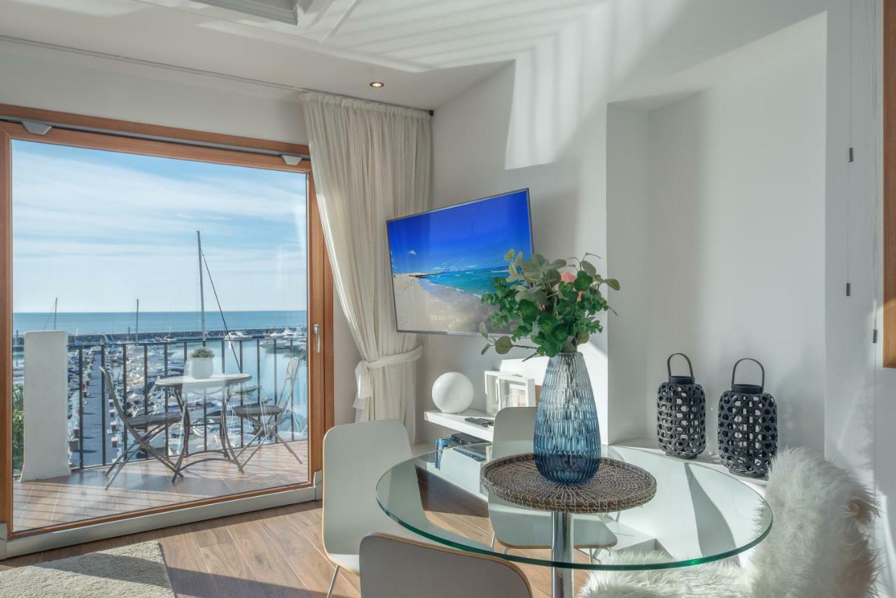 マルベーリャPenthouse In Puerto Banusアパートメント エクステリア 写真